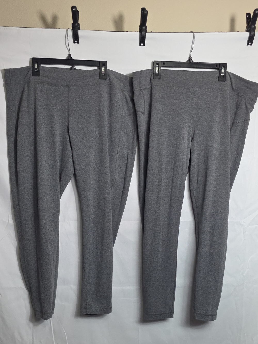 2 Danskin Now Women's Gray Stretch Pants Size XL (W699)